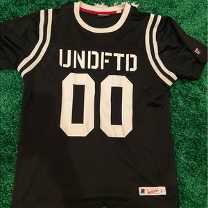 Undefeated jersey Size L